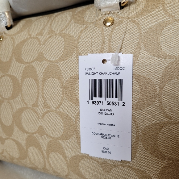 Coach - Picture 6 of 6